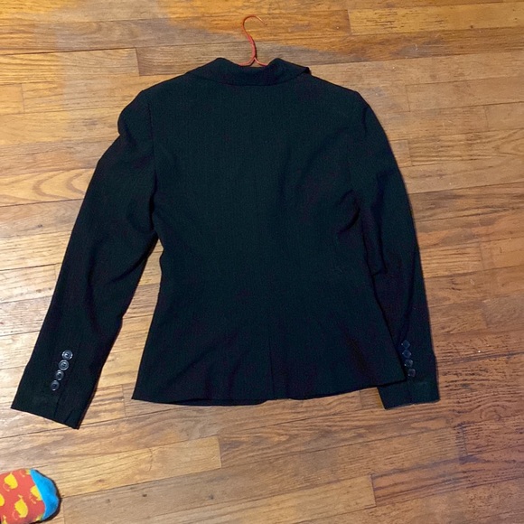 2/$12 ❤️❤️ The limited pinstripe blazer size six - Picture 4 of 5